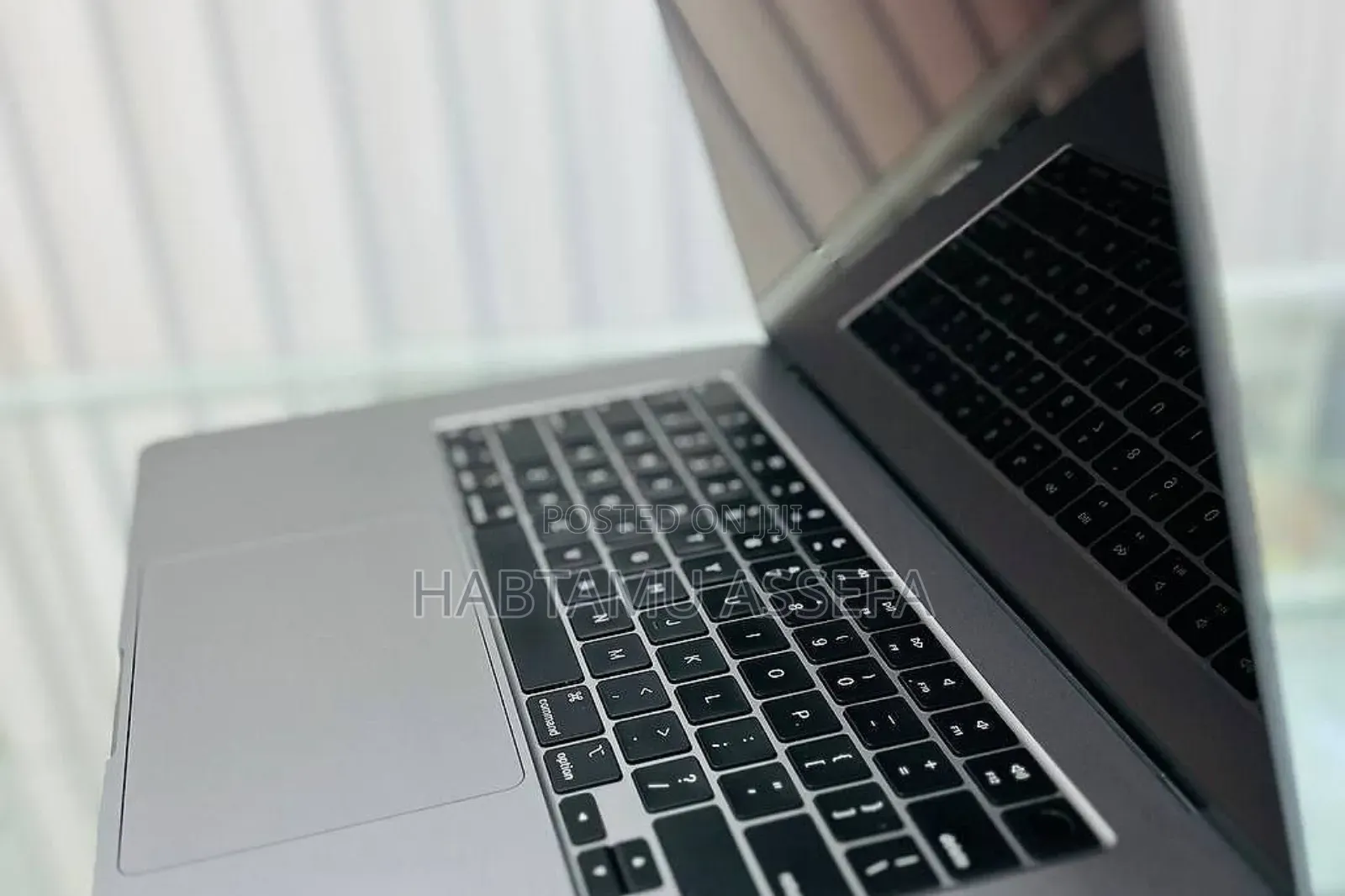 New Laptop Apple MacBook Air 8GB Intel Core I5 SSD 256GB