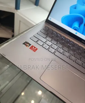 New Laptop Asus 8GB AMD Ryzen 5 SSD 256GB
