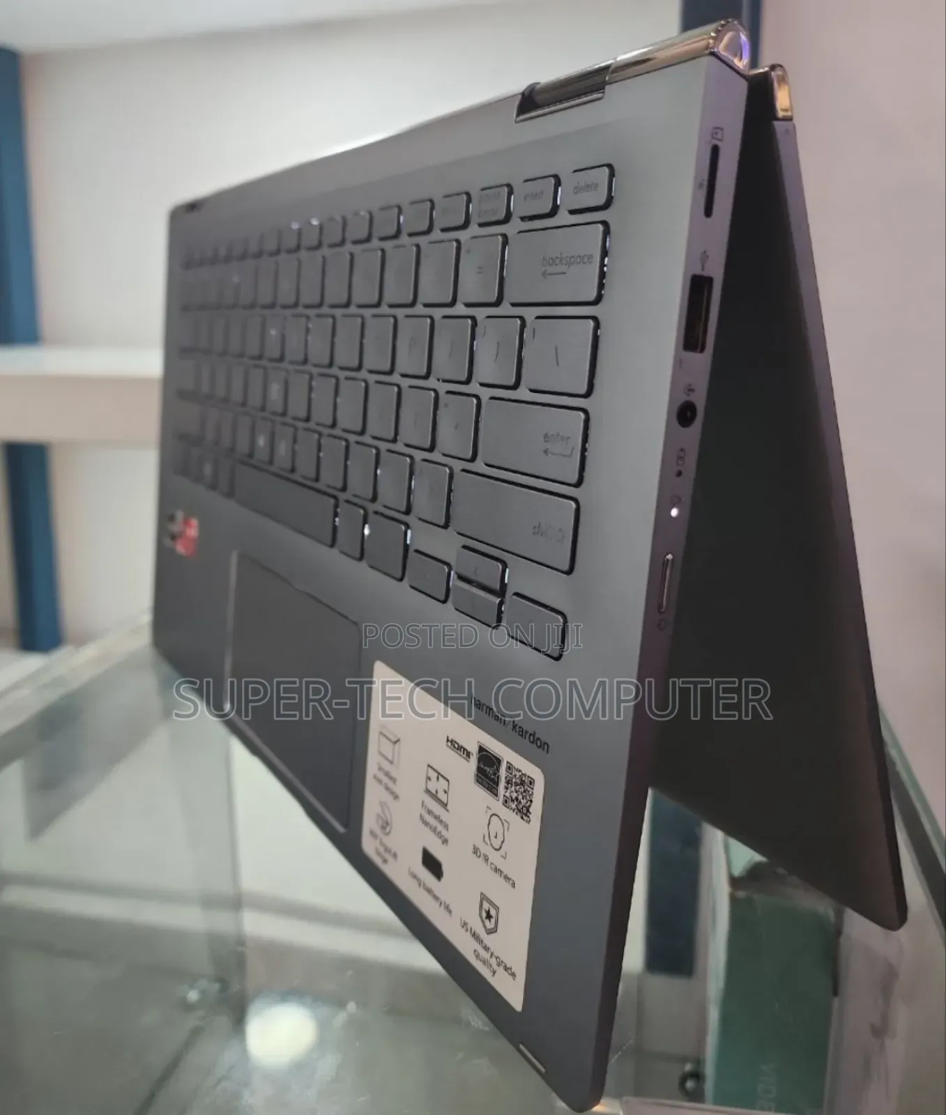 New Laptop Asus ZenBook UX305FA 8GB AMD Ryzen 5 SSD 256GB