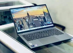 New Laptop Lenovo ThinkBook 13 16GB Intel Core Ultra 7 SSD 512GB