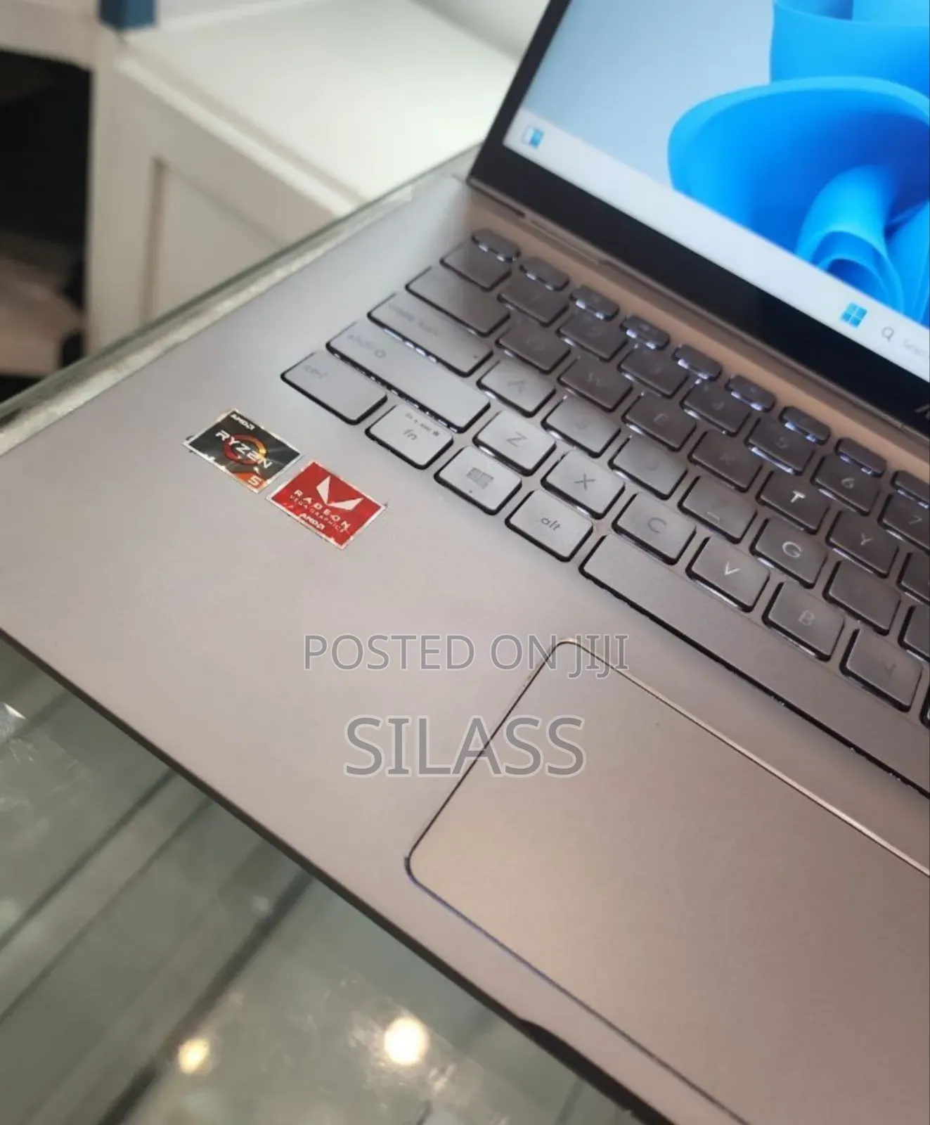 New Laptop Asus ZenBook UX31A 8GB AMD Ryzen 5 SSD 256GB
