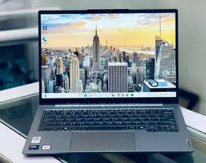 Photo - New Laptop Lenovo ThinkPad Yoga 16GB Intel Core I7 SSD 512GB