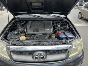 Toyota Hilux 2010 Gray