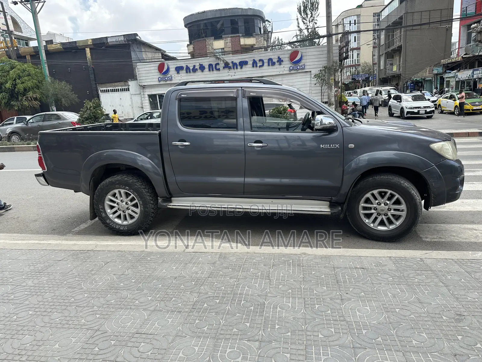 Toyota Hilux 2010 Gray