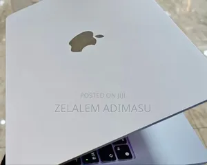 New Laptop Apple MacBook Air 2022 M2 8GB Apple M2 SSD 256GB