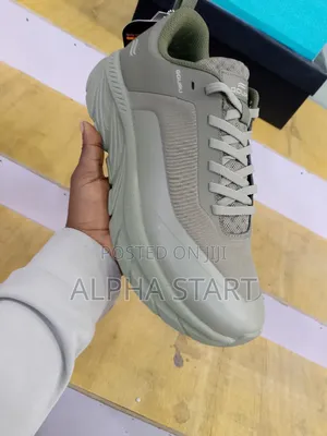 Photo - Goupu High Quality Sneakers for Man's