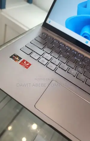 New Laptop Asus Zenbook 14 UX434 8GB Intel Core I5 SSD 256GB