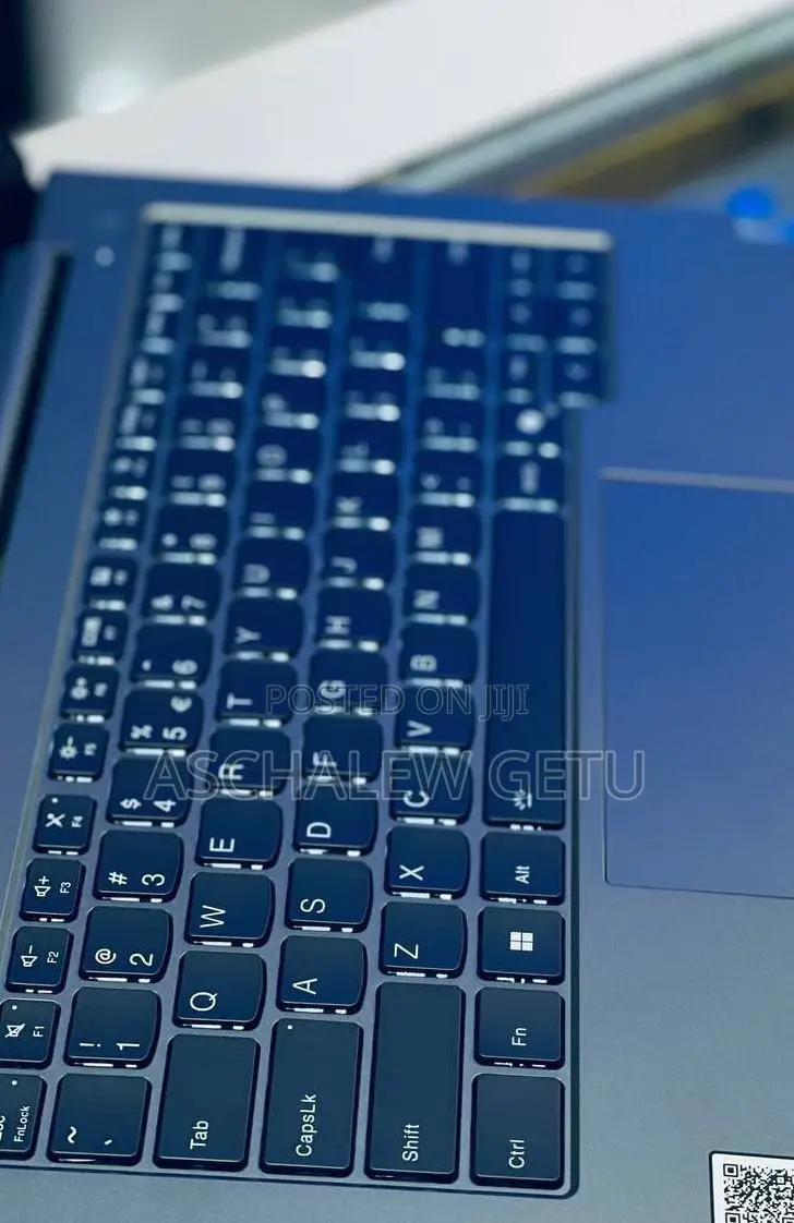 New Laptop Lenovo ThinkBook 13 16GB Intel Core I7 SSD 512GB