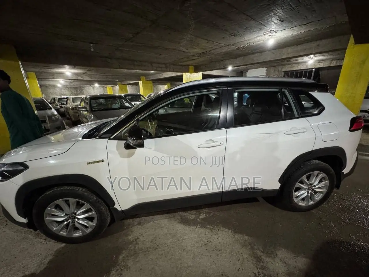 Toyota Corolla Cross Hybrid 2024 White