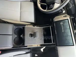 New Land Rover Range Rover Velar 2024 Brown