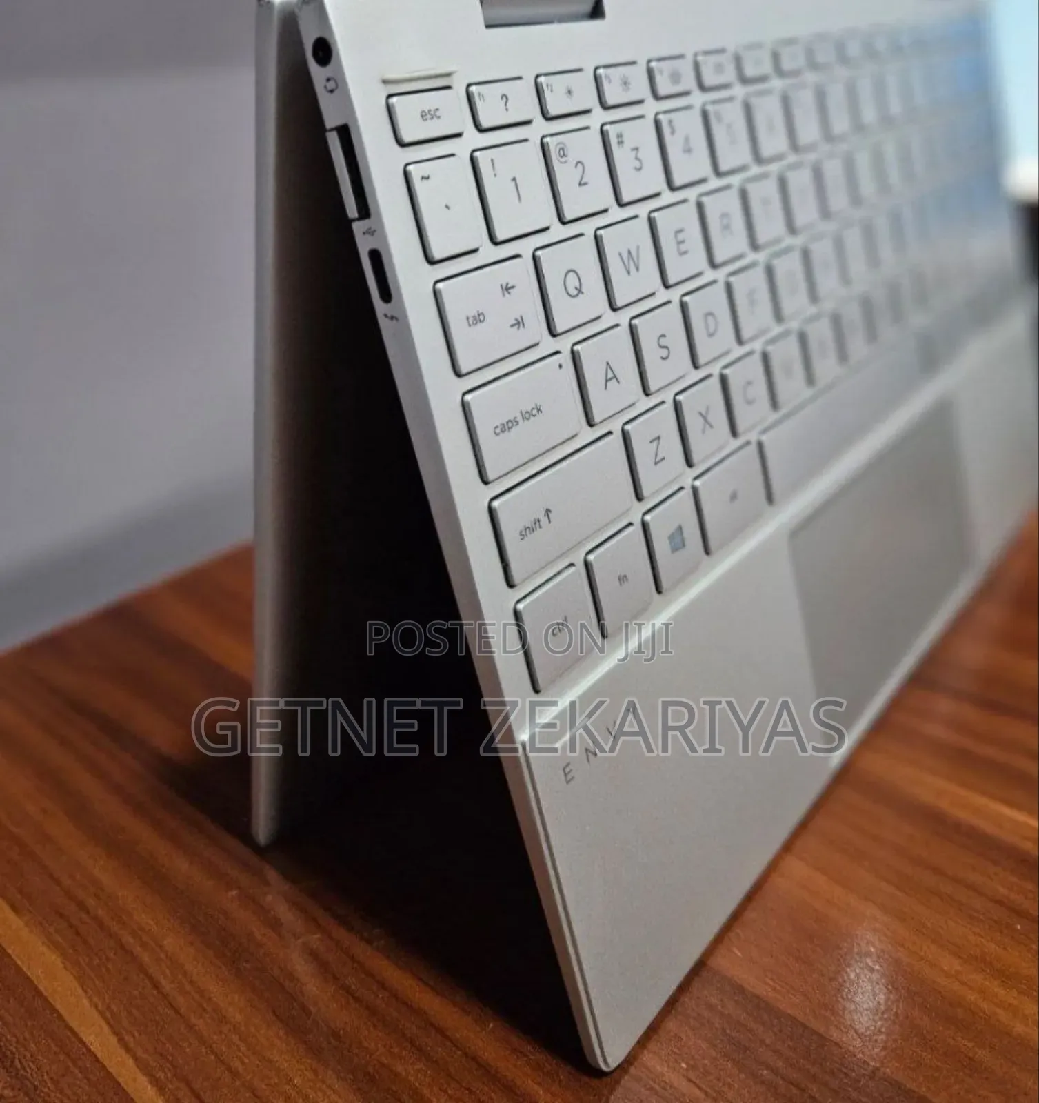 New Laptop HP Envy X360 8GB Intel Core I7 SSD 512GB