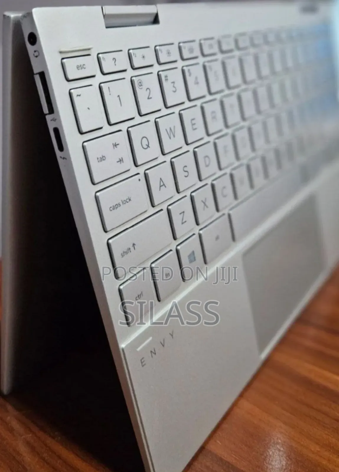 New Laptop HP Envy X360 8GB Intel Core I7 SSD 512GB