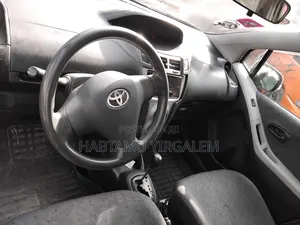 Toyota Yaris 2008