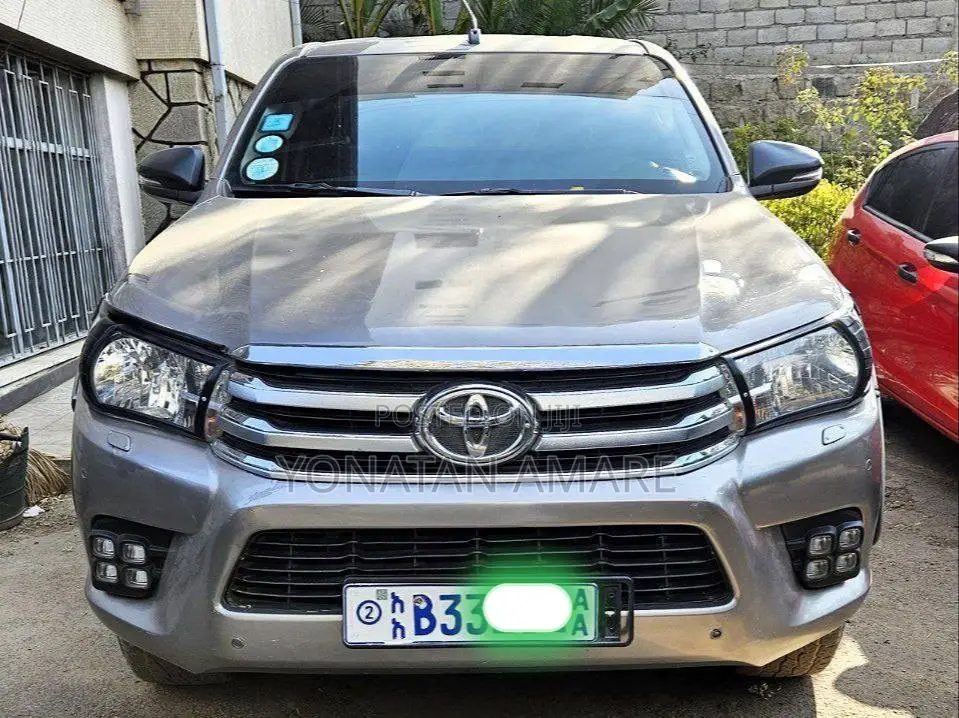 Toyota Hilux 2018 Gray