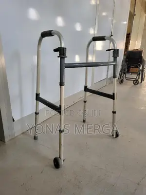 Photo - Walker/Walker/Wlaker/Wide Deep Frame for User Convenience