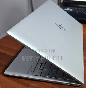 Laptop HP Envy X360 8GB Intel Core I7 SSD 512GB