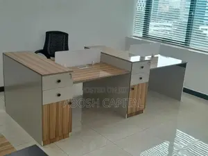 4 in 1 Workstati4 ሰው የሚይዝ የጋራ ስራ መስሪያ ጠረጴዛ