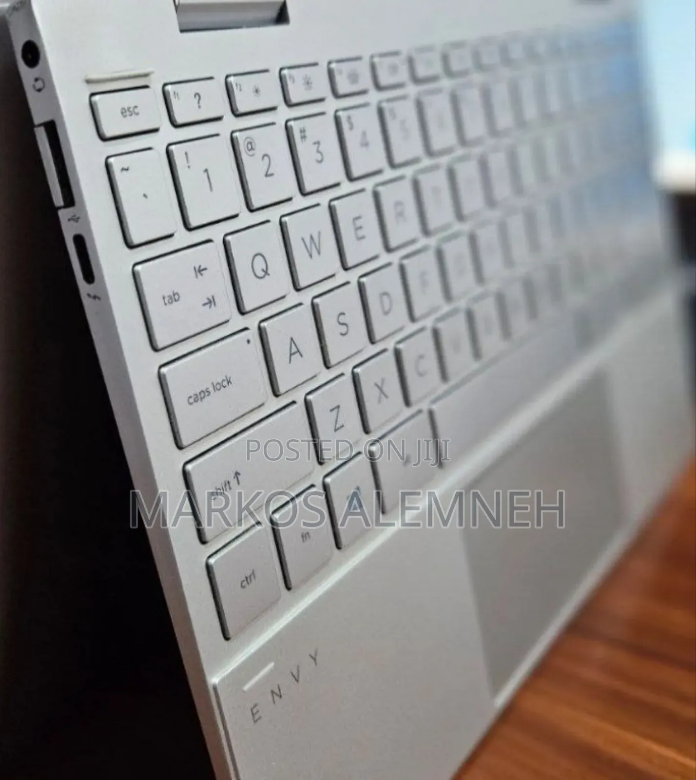 New Laptop HP Envy X360 15t 8GB Intel Core I7 SSD 512GB