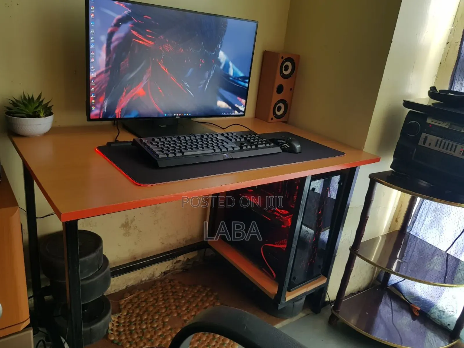 27 Inch Frameless Monitor