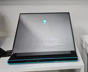Photo - New Laptop Alienware M15 R3 16GB Intel Core I7 SSD 1T