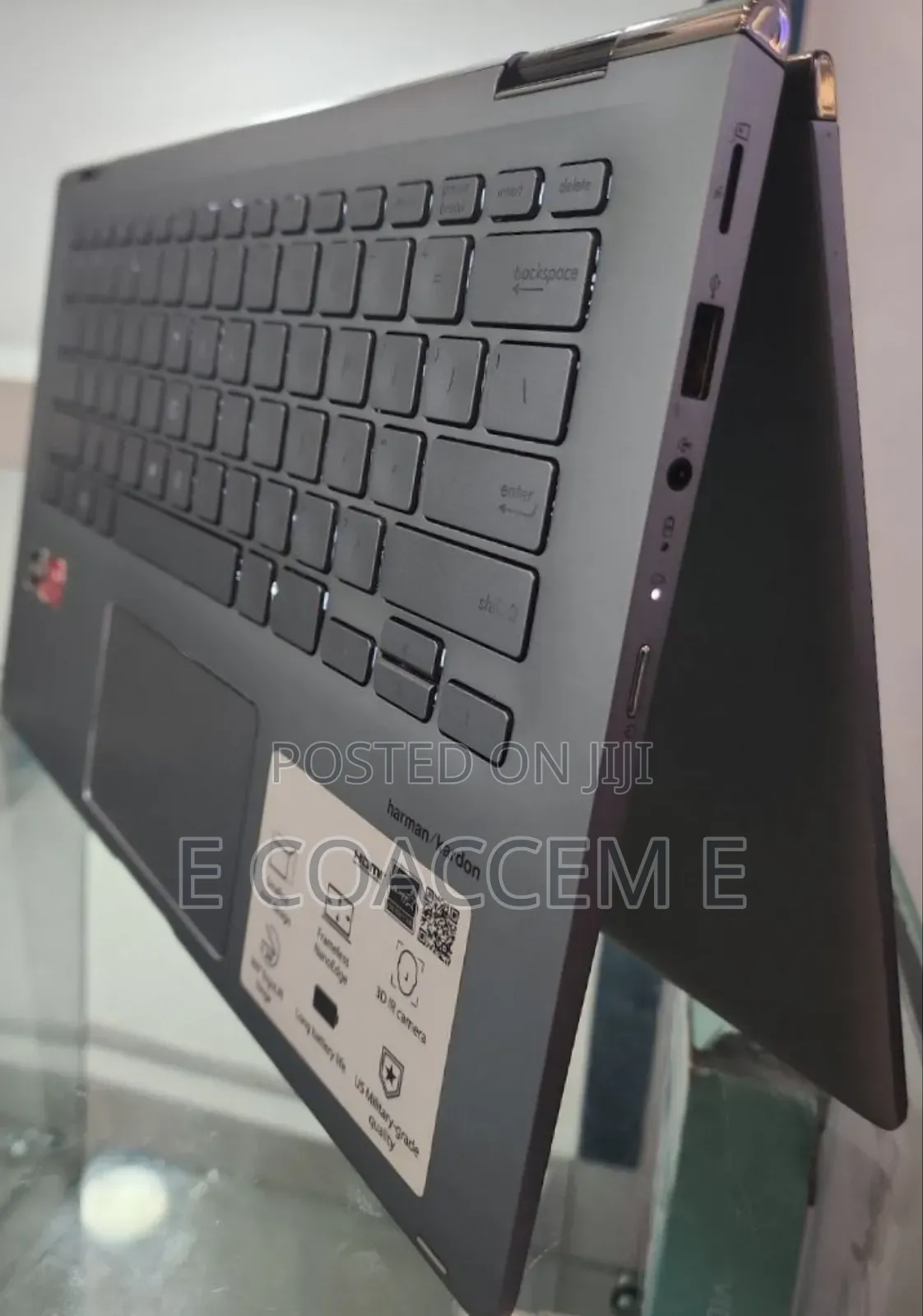 New Laptop Asus 8GB AMD Ryzen 5 SSD 256GB