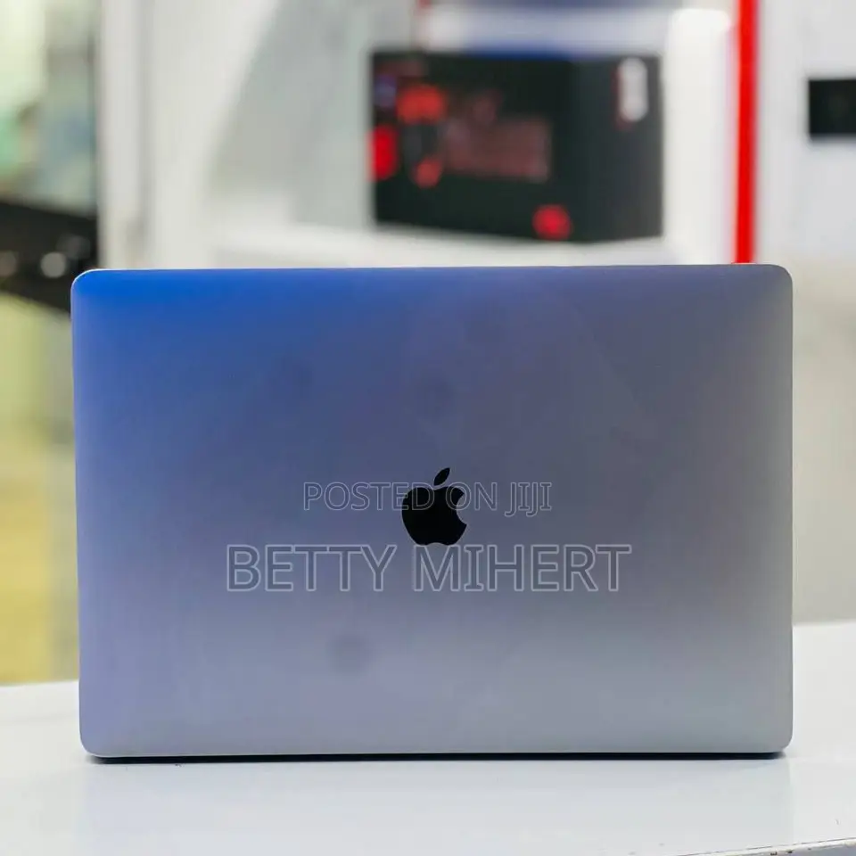 Laptop Apple MacBook Pro 2016 16GB Intel Core I7 SSD 500GB