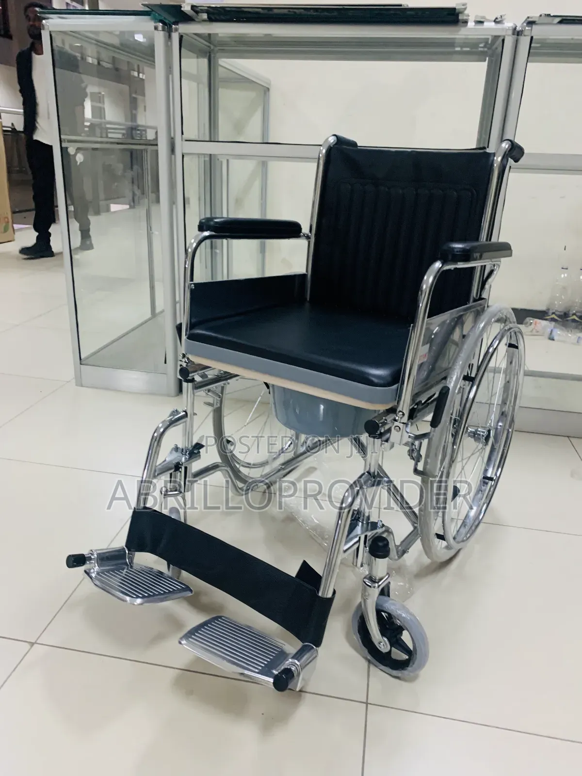 Wheelchair6wheelchair2wheelchair1wheelchair7wheelchair5wheel