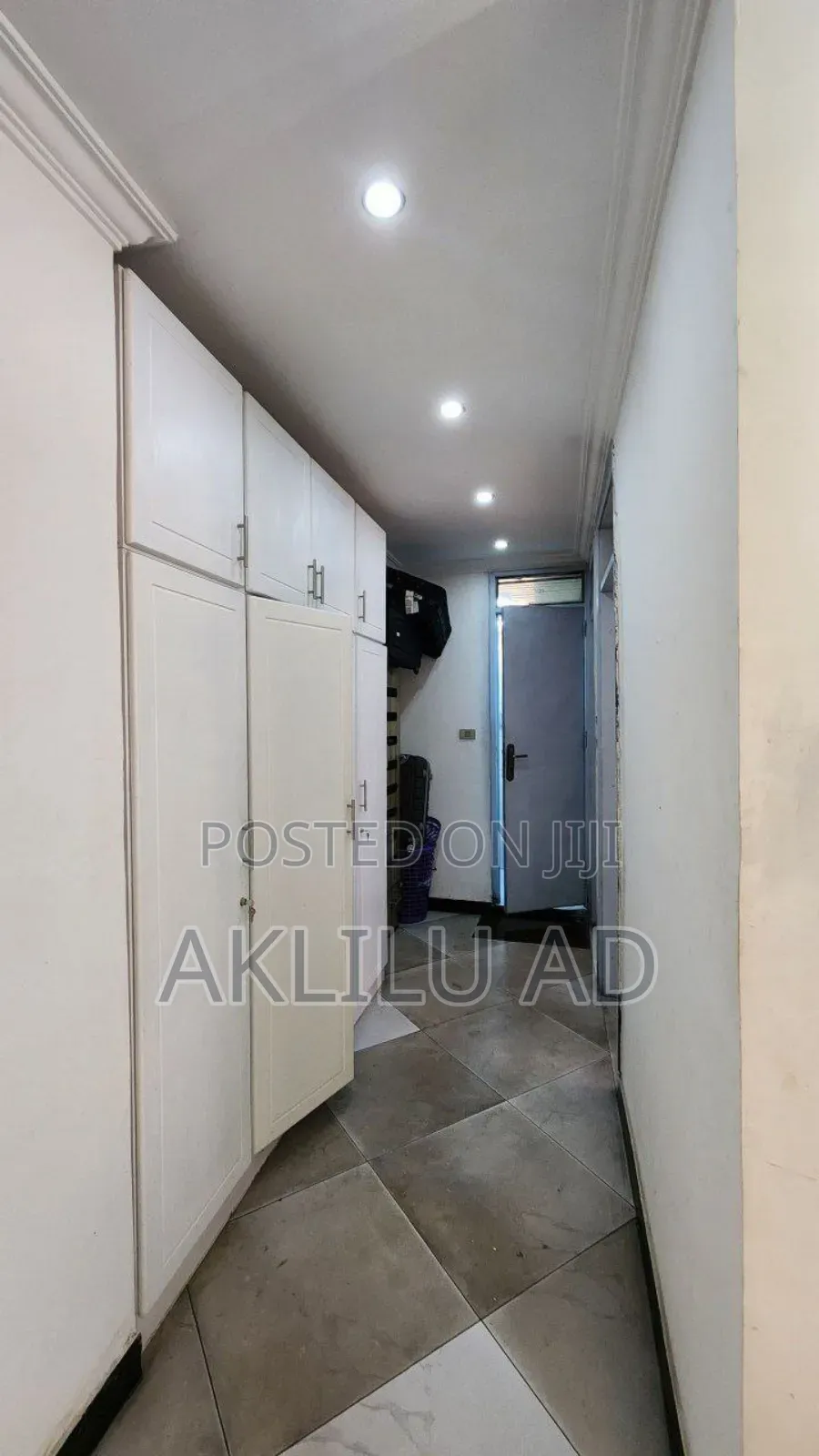 Furnished 2bdrm Condo in መገነኛ, Bole for sale