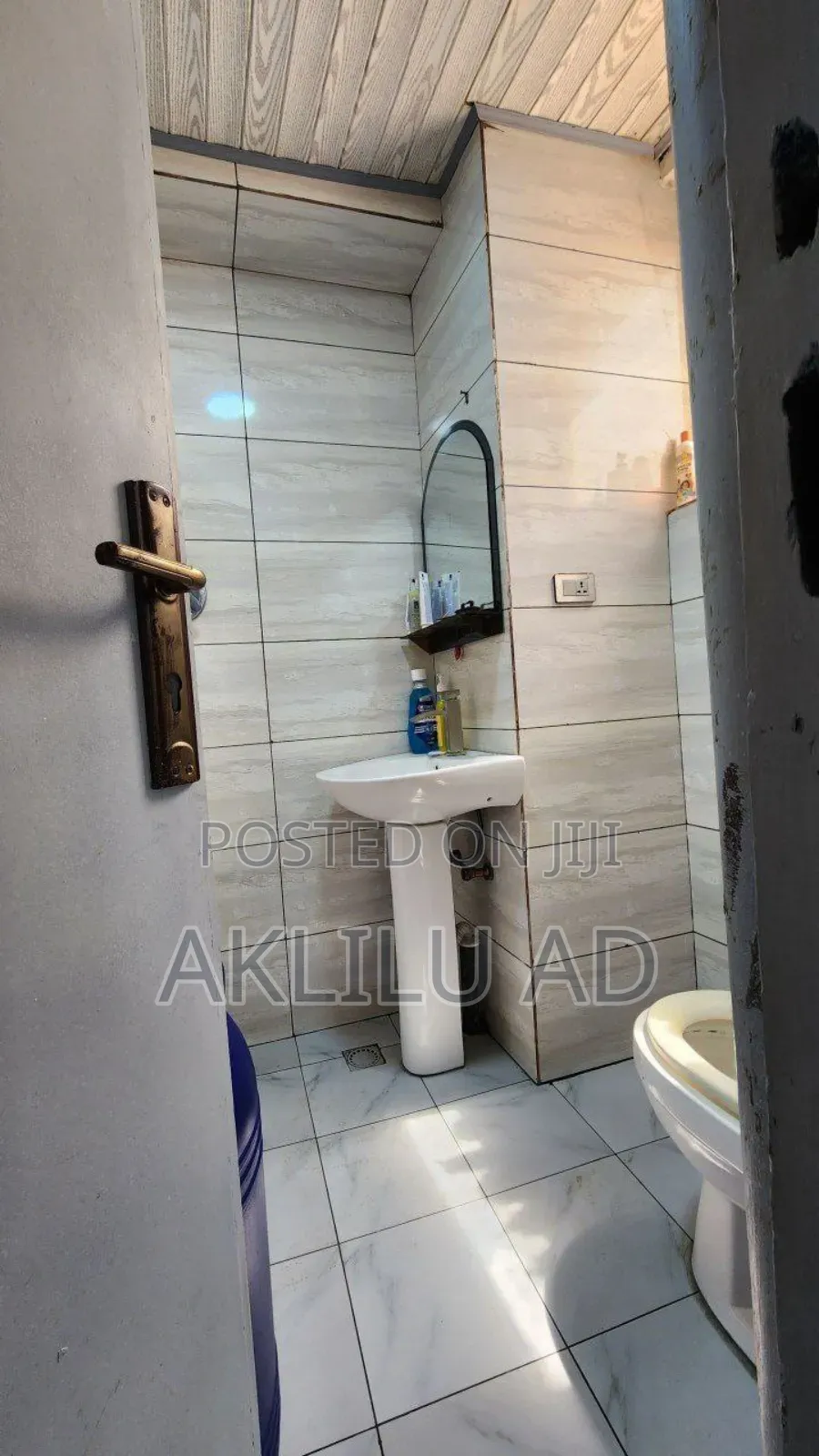 Furnished 2bdrm Condo in መገነኛ, Bole for sale