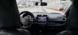 Mitsubishi Attrage 2021 Silver