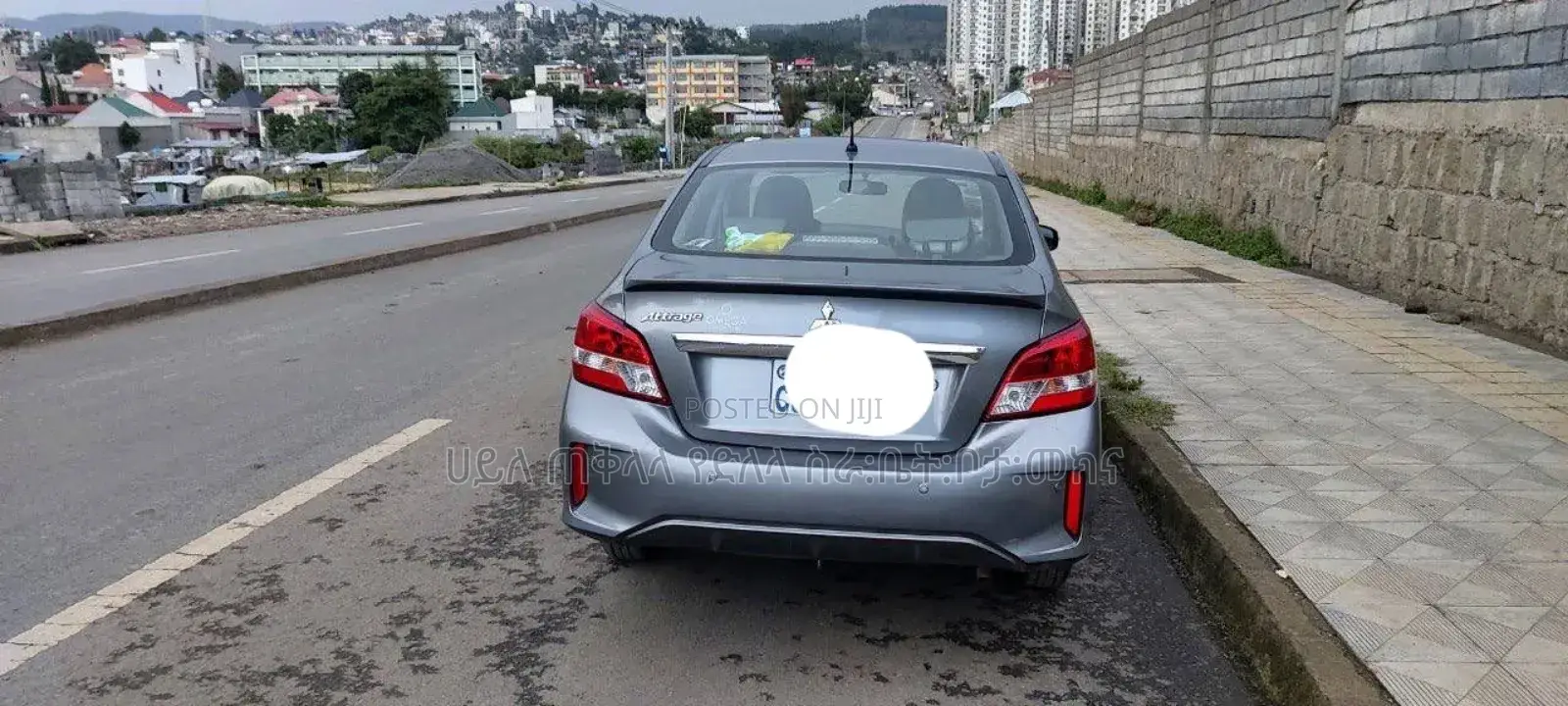 Mitsubishi Attrage 2021 Silver