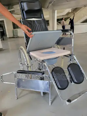 Photo - Comfortable Wheelchair፹ijwheelchairዊልቼርcleaning Toilet Pot