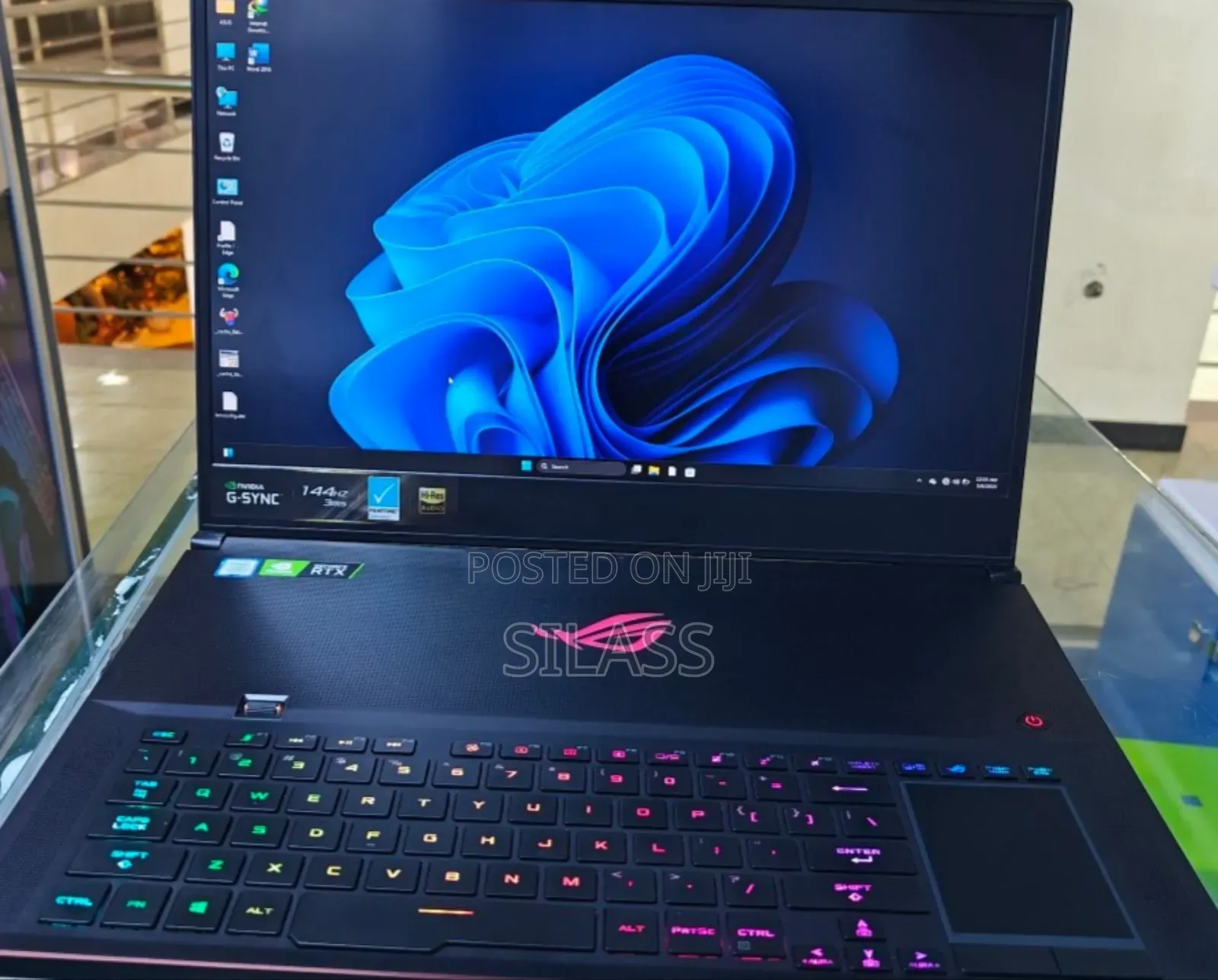 New Laptop Asus ROG Zephyrus G15 8GB Intel Core I7 SSD 1T