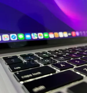 New Laptop Apple MacBook Pro 2015 16GB Intel Core I7 SSD 512GB