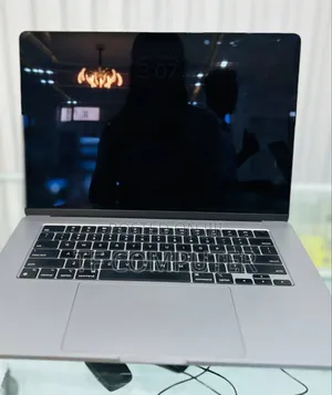 Photo - New Laptop Apple MacBook Air 2024 M3 15-Inch 8GB Apple M3 SSD 256GB