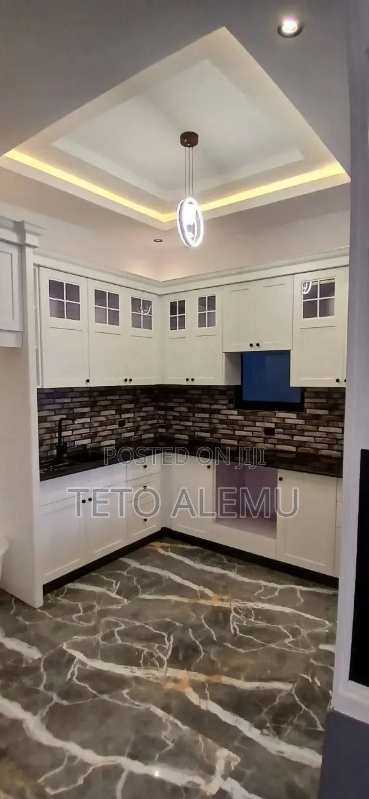 6bdrm House in የሚሸጥ 300 ካሬ ሲኤምሲ, Yeka for sale