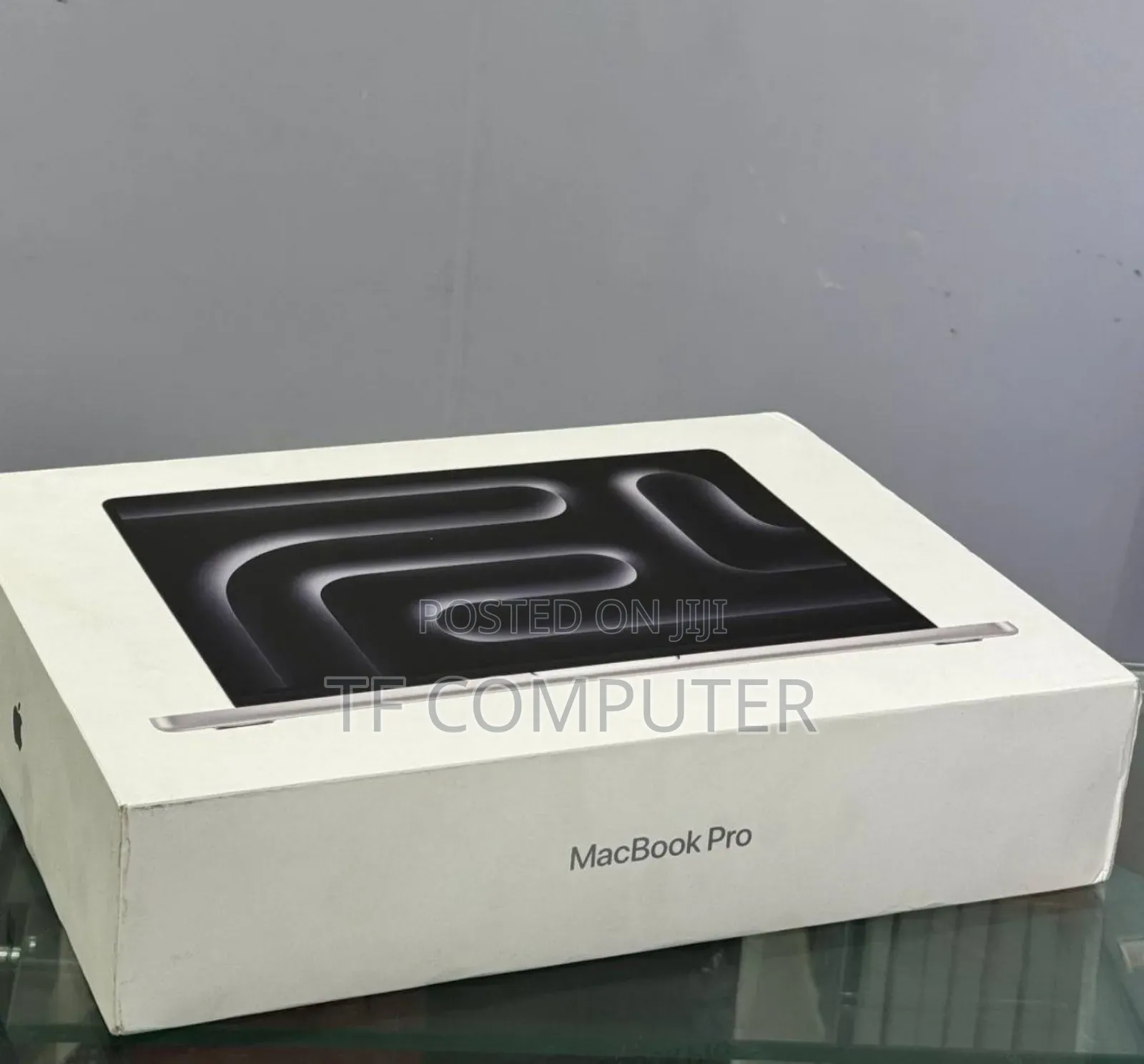 New Apple MacBook Pro 2024 M4 14-Inch 16GB Apple M4 Pro SSD 512GB