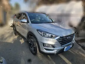 Photo - Hyundai Tucson 2019 Silver