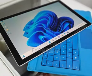 New Laptop Microsoft Surface Pro 7 8GB Intel Core I5 SSD 128GB