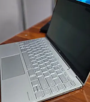 New Laptop HP Envy X360 8GB Intel Core I7 SSD 512GB