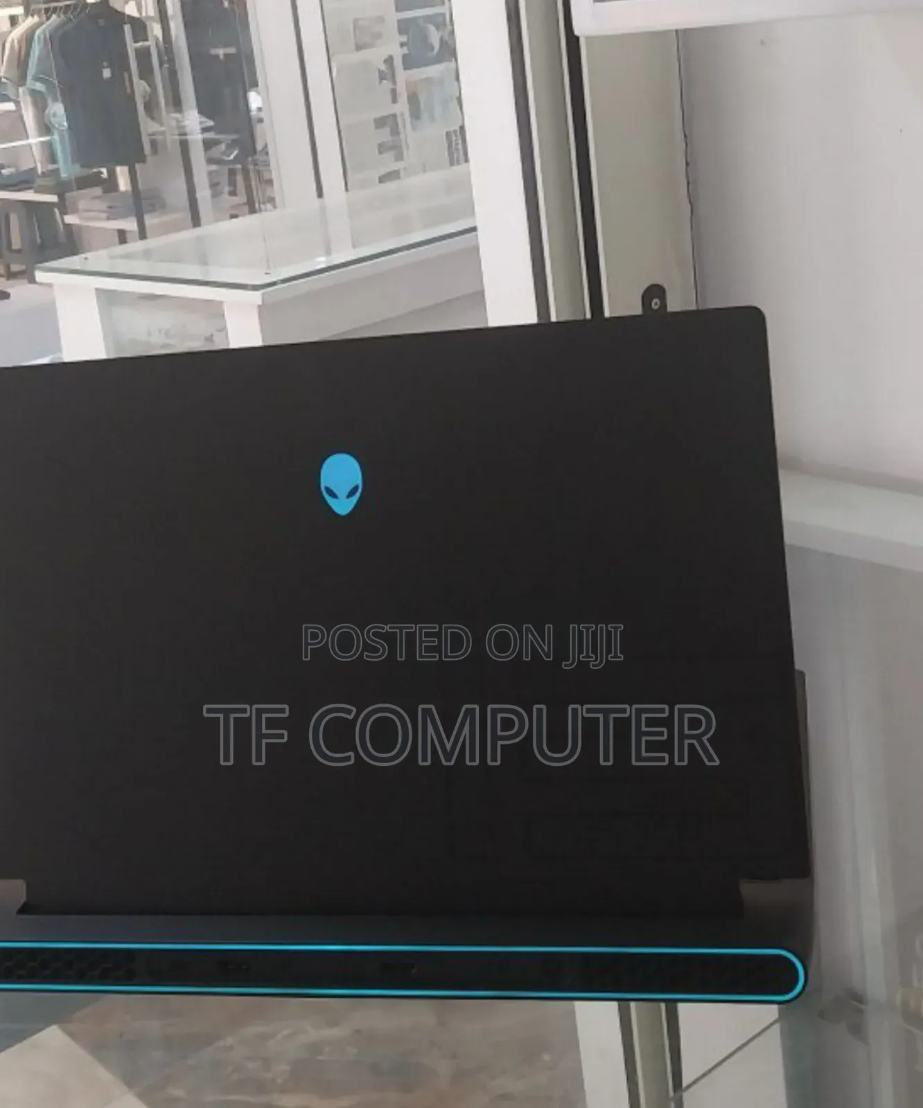 New Laptop Alienware Area-51m 8GB AMD Ryzen 7 HDD+SSD 750GB