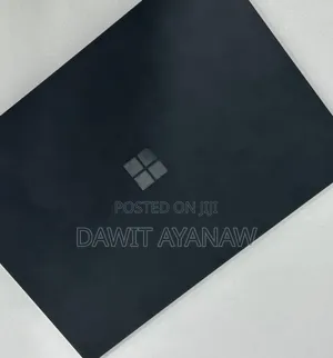 New Laptop Microsoft Surface 8GB Intel Core I5 SSD 256GB