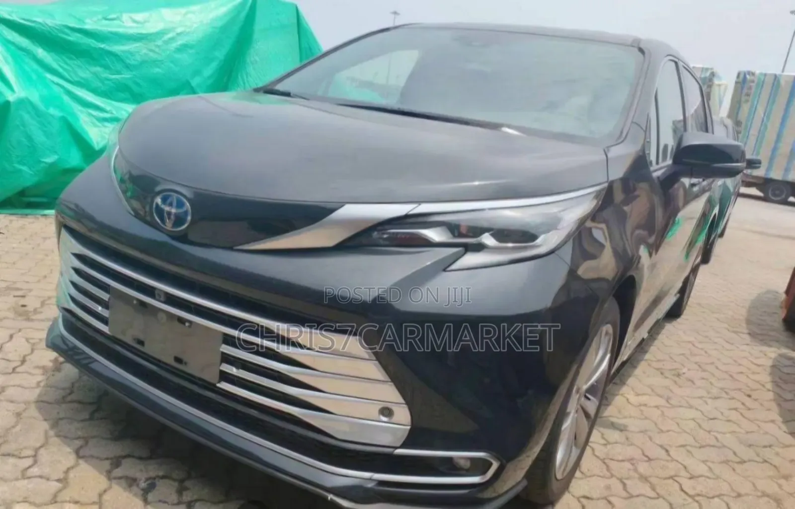 New Toyota Sienna Platinum AWD 7-Passenger 2023 Gray