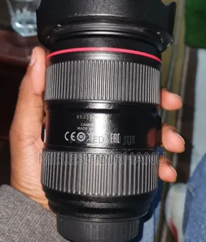Photo - New Brand Canon 5d Model Digital Camera