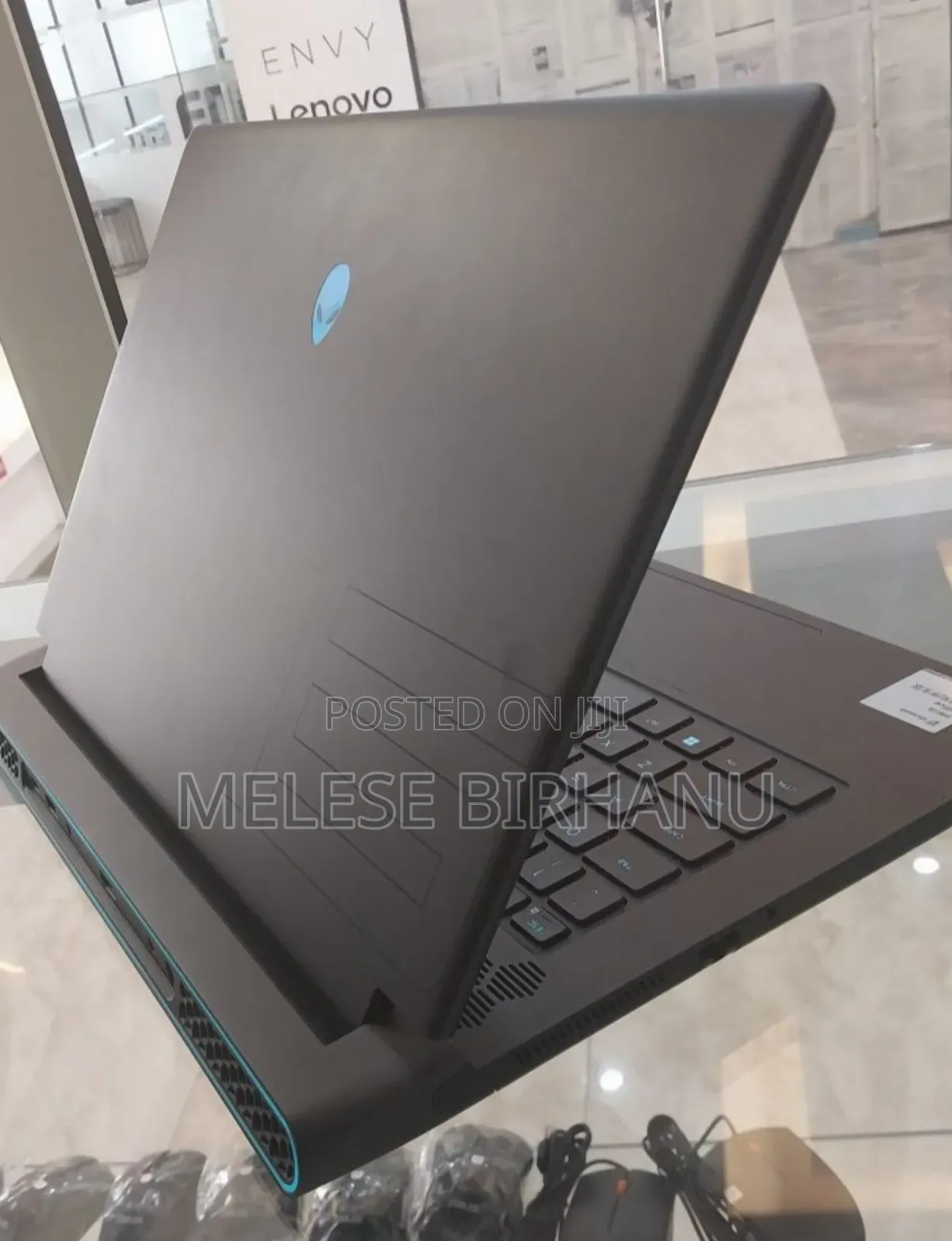 New Laptop Alienware M15 R3 16GB AMD Ryzen 7 SSD 512GB