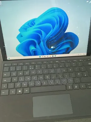 New Laptop Microsoft Surface Pro 7 8GB Intel Core I5 SSD 256GB