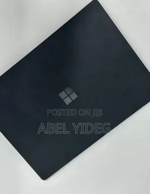 New Laptop Microsoft Surface 8GB Intel Core I5 SSD 256GB