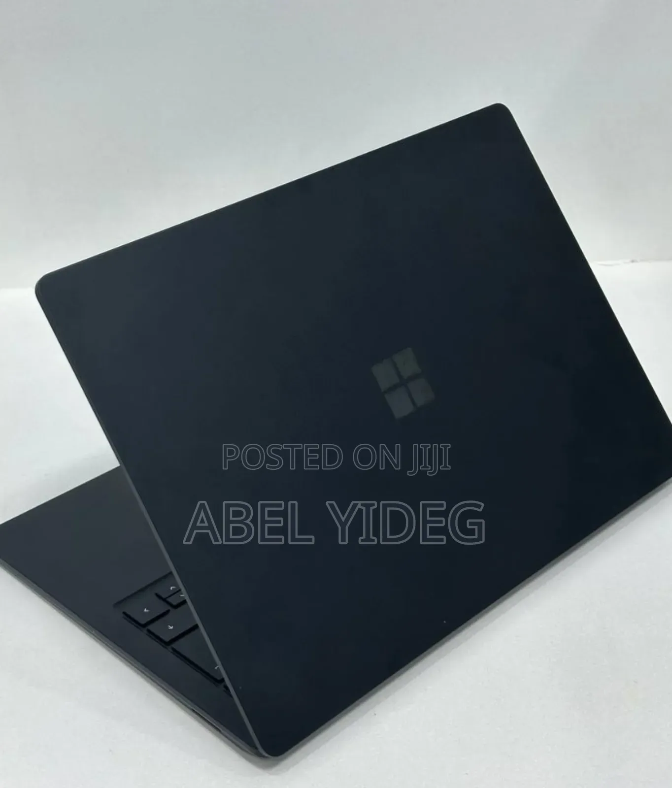 New Laptop Microsoft Surface 8GB Intel Core I5 SSD 256GB