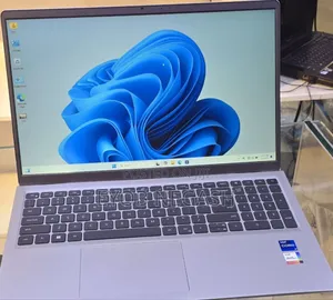 New Laptop Dell Inspiron 15 16GB Intel Core I7 SSD 512GB
