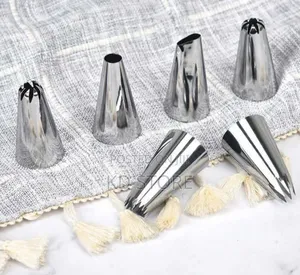 10 Pics Cake Decorating Set